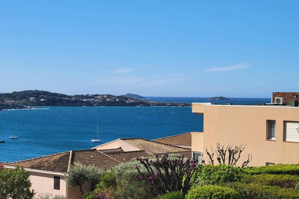 T2 Vue Mer Dans Residence Calme / T2 Sea View In A Quiet Residence Bandol Εξωτερικό φωτογραφία